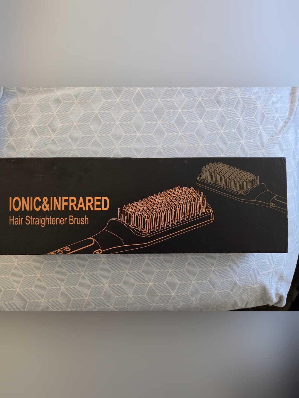 Ionic & Infrared Hair Straightener Brush - Black/Pink New With Tags Never Used